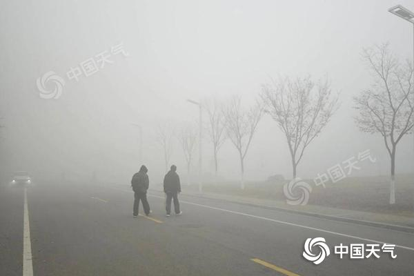 山东半岛现冷流降雪 江南多地周末将迎今年立冬以来最冷白天