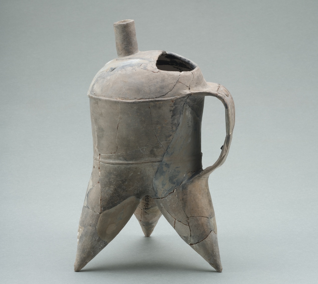 博物5分钟｜仅此一件的“鸟图腾”酒器，可爱含量超标！