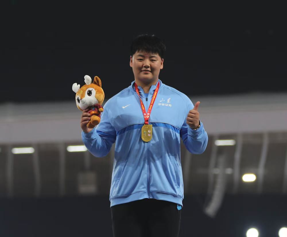 祝贺！山东队18岁小将张家乐刷新女子链球世界青年纪录