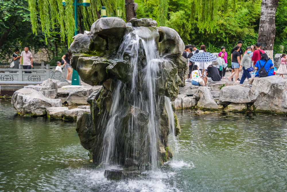 月牙泉“醒”啦！济南72名泉要全部复涌了