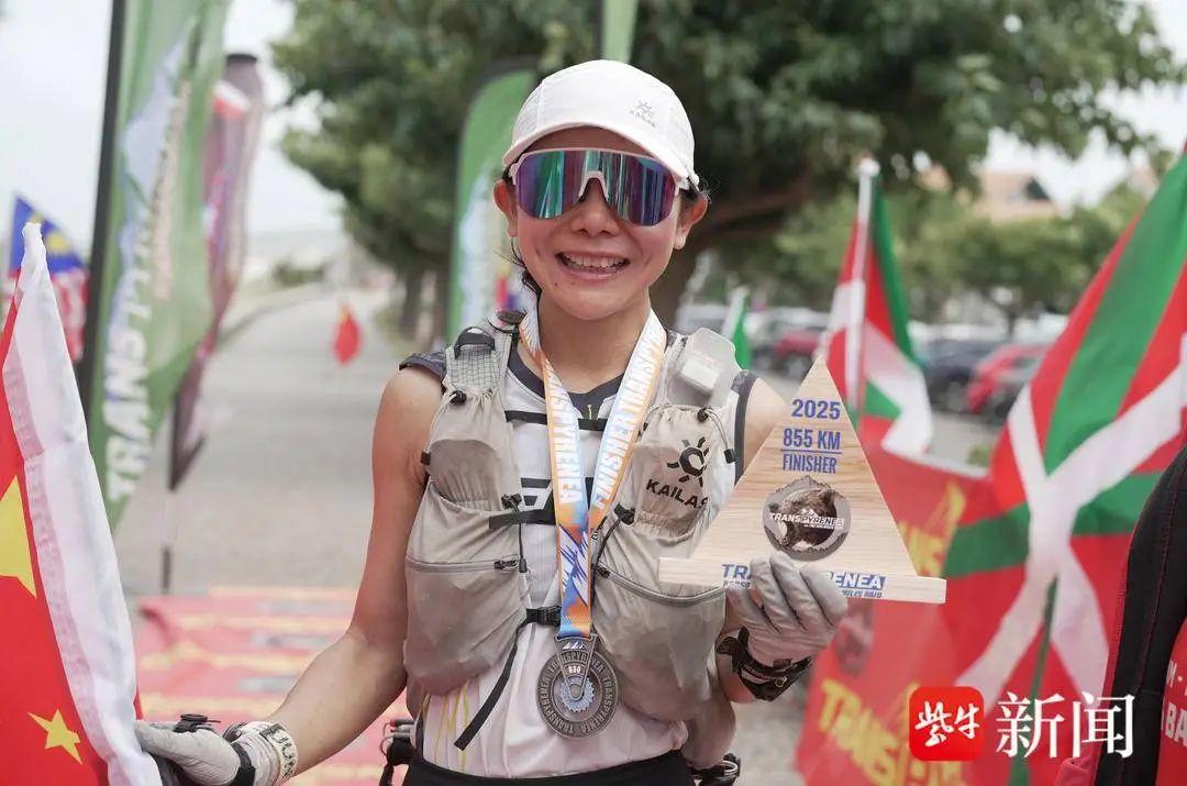 亚洲女性首登顶！最能“跑”的服装设计师郑钧月，12天征服900公里