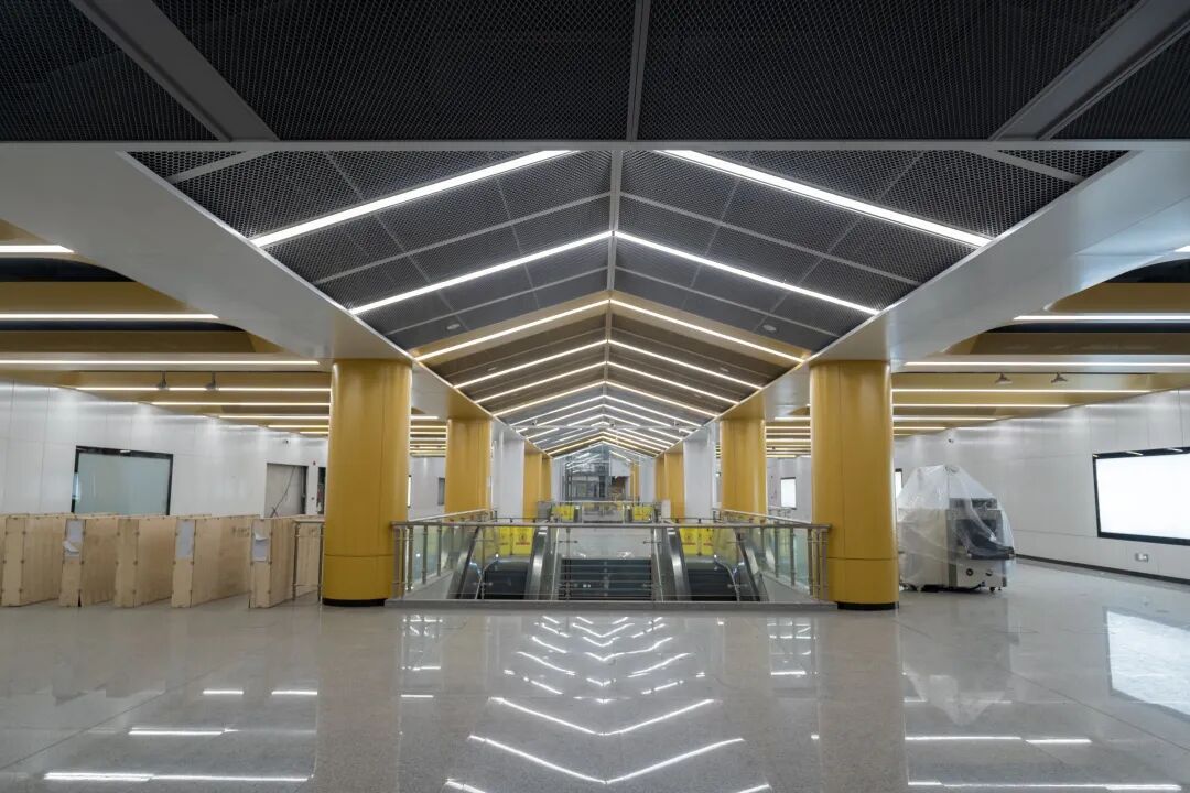 高贵典雅，济南地铁四号线五站齐亮相