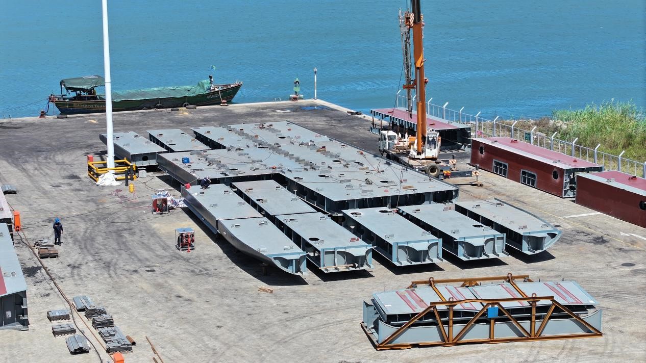 山东造 “金航一号”在坦桑尼亚成功吉水