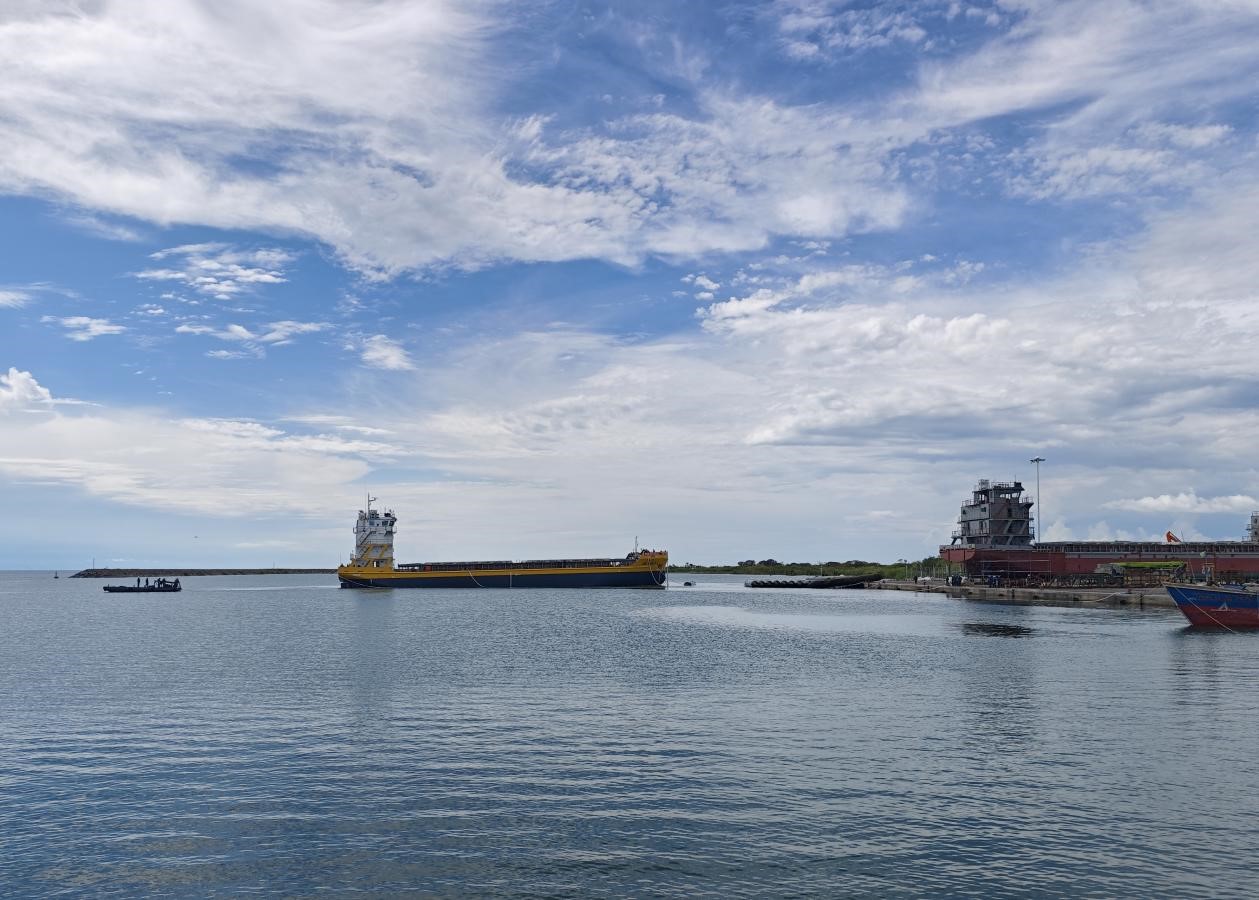 山东造 “金航一号”在坦桑尼亚成功吉水