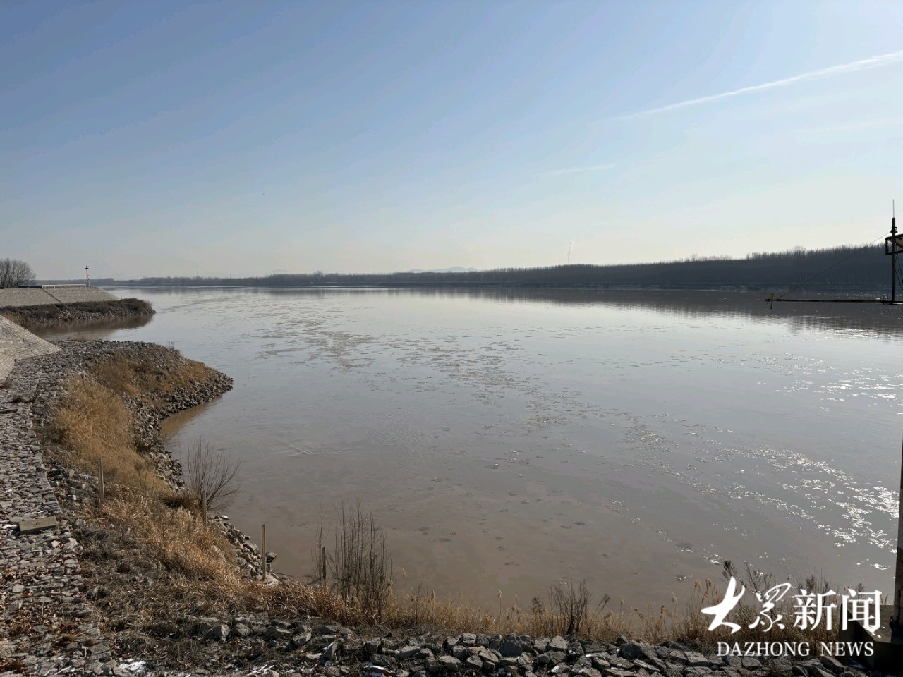 黄河山东段出现本年度首次流凌 较常年偏晚32天