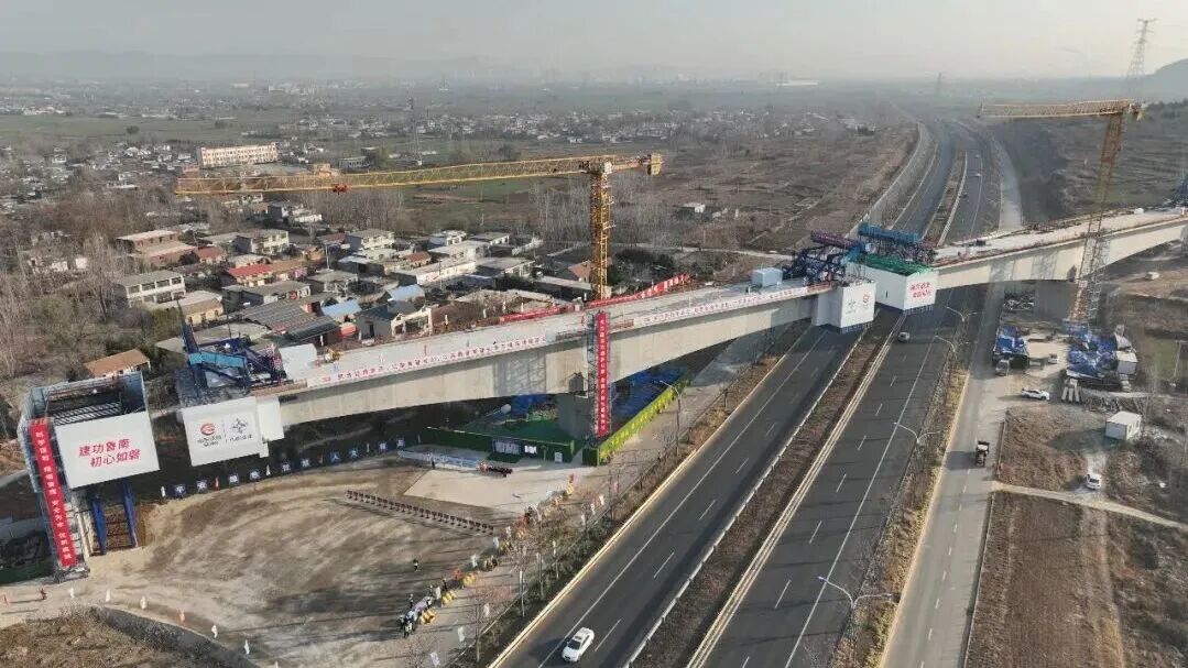 济枣铁路新进展！跨世纪大道连续梁合龙