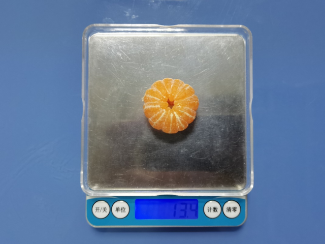 过年狂炫砂糖橘，我妈说我脸黄得像村口大黄狗 图5