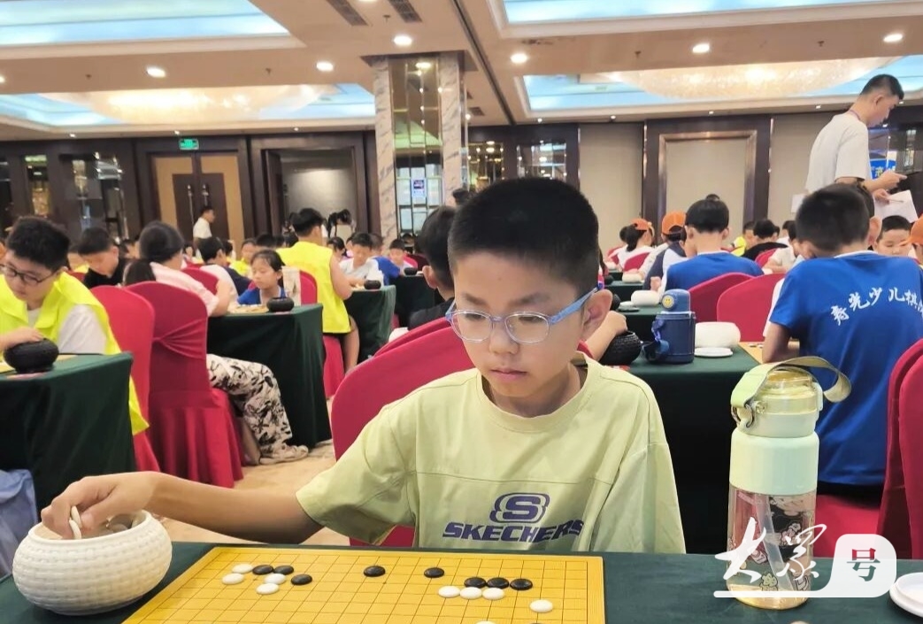 刘玮 | 一盘棋，一座城，潍坊市围棋棋王赛三十五年的薪火与新生