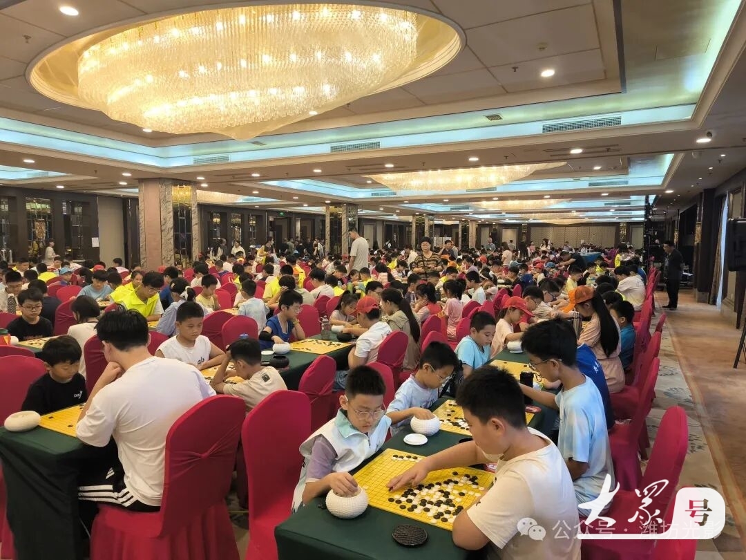 刘玮 | 一盘棋，一座城，潍坊市围棋棋王赛三十五年的薪火与新生