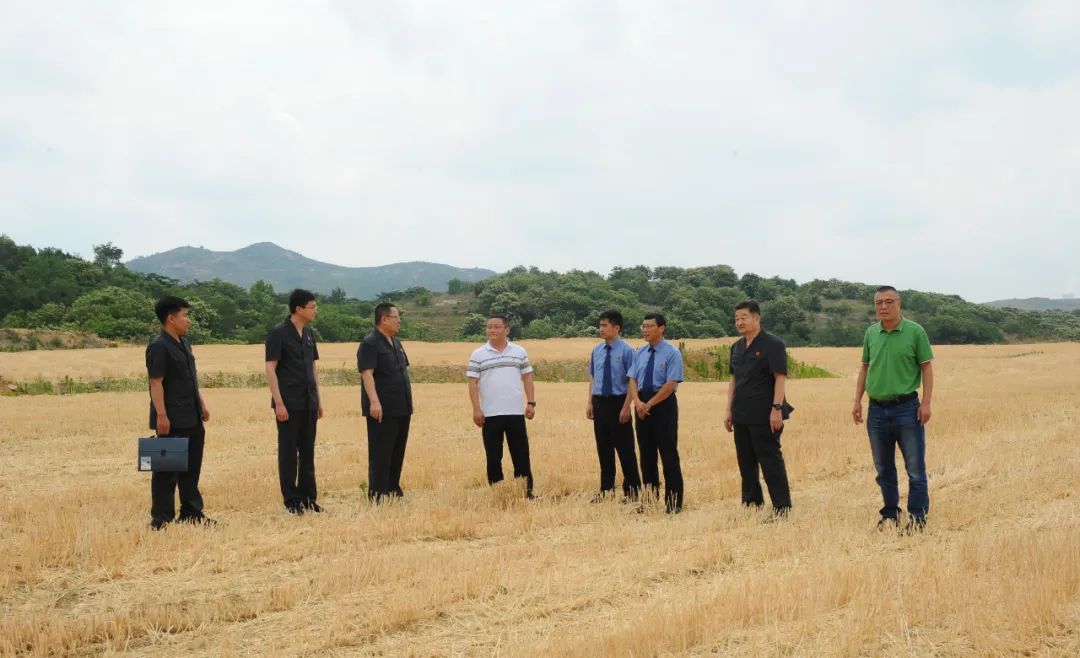 近日,莒南县检察院联合县法院,县自然资源和规划局开展2024年世界环境